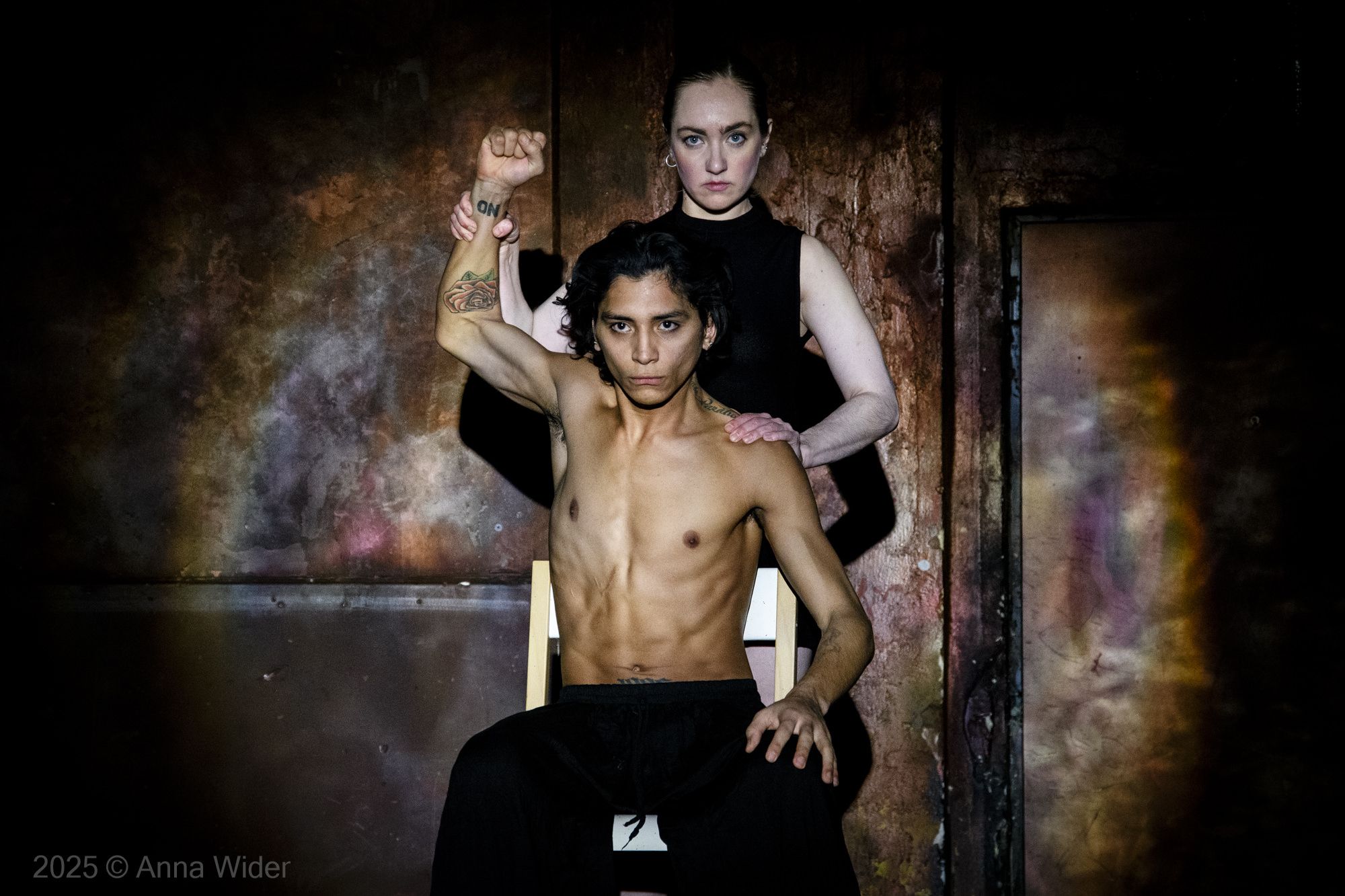 "E" by Naia Urresti and Dionel Pire. Premiered in LCG Artlab and performed in Brotfabrik Berlin, Bande á Part in Berlin, Germany, and in Teatro Lagrada in Madrid, Spain.